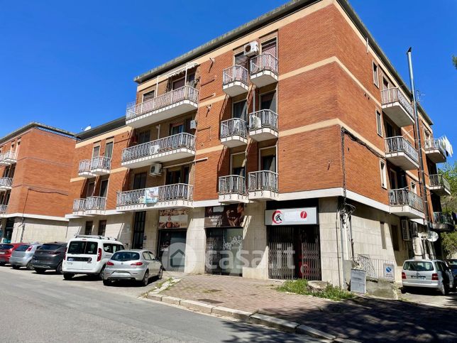 Appartamento in residenziale in Via Dante Alighieri 60