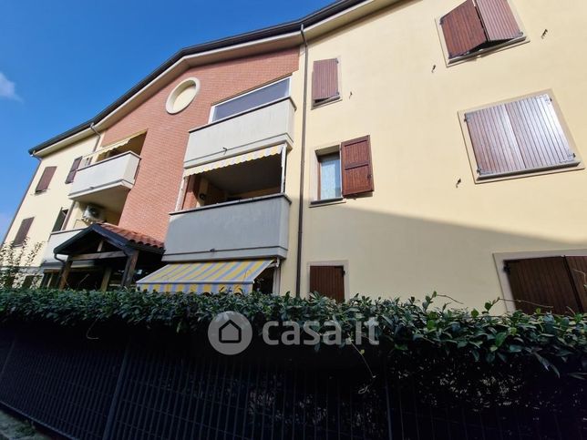 Appartamento in residenziale in Via Emilia 373