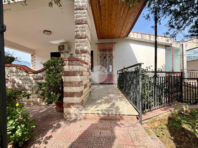 Villa in residenziale in Via Giardinello 7