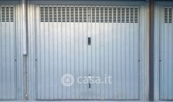 Box/posto auto in residenziale in Via Claudio Monteverdi 5