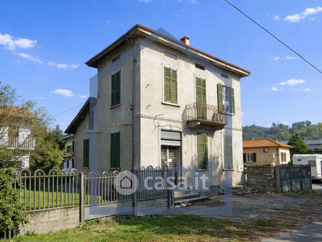Casa indipendente in residenziale in Via Dogana 5
