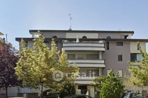 Ufficio in commerciale in Via Plauto 1