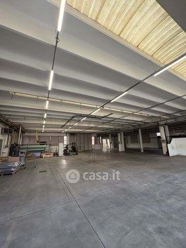 Capannone in commerciale in Via del Motto 12