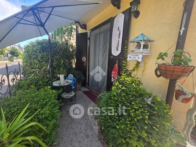 Casa indipendente in residenziale in Via Nazario Sauro 4