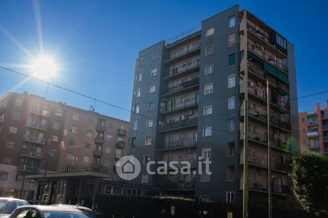 Appartamento in residenziale in Via Filippo Tajani 1