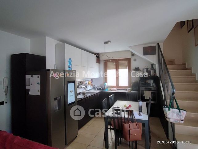 Appartamento in residenziale in Via Montecchio