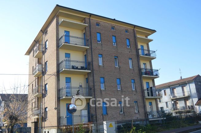 Appartamento in residenziale in Viale Aceri 2