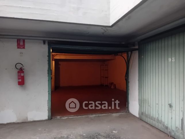 Garage/posto auto in residenziale in Viale Felsina