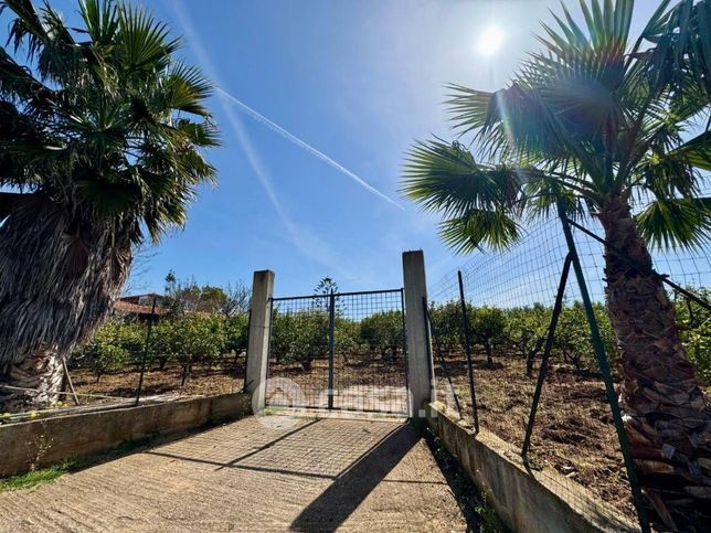 Terreno agricolo in commerciale in Contrada San Carlo