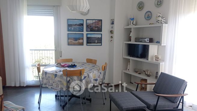 Appartamento in residenziale in Viale Centrale 28