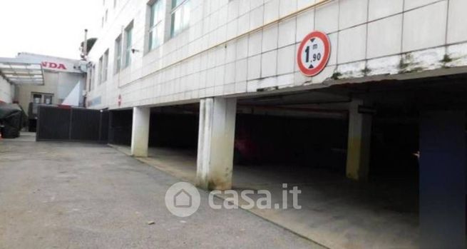 Box/posto auto in residenziale in Via Tiburtina