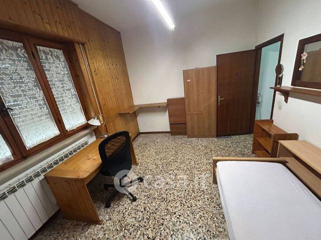 Casa indipendente in residenziale in Via Sempione 1