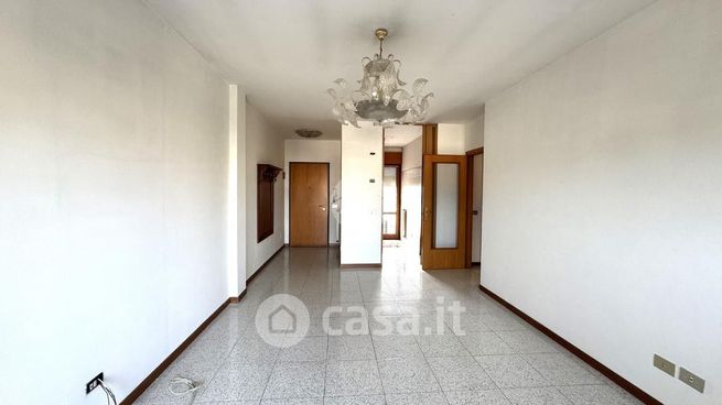 Appartamento in residenziale in Via Schiavonia 1