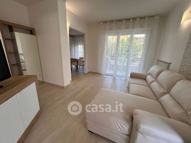 Appartamento in residenziale in Viale Avigliano 5