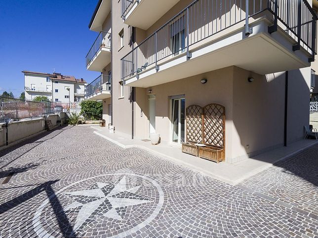 Appartamento in residenziale in Via Milonia