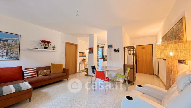 Appartamento in residenziale in Via Ceneri