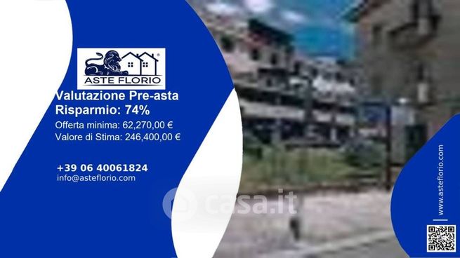 Ufficio in commerciale in Via Corsica