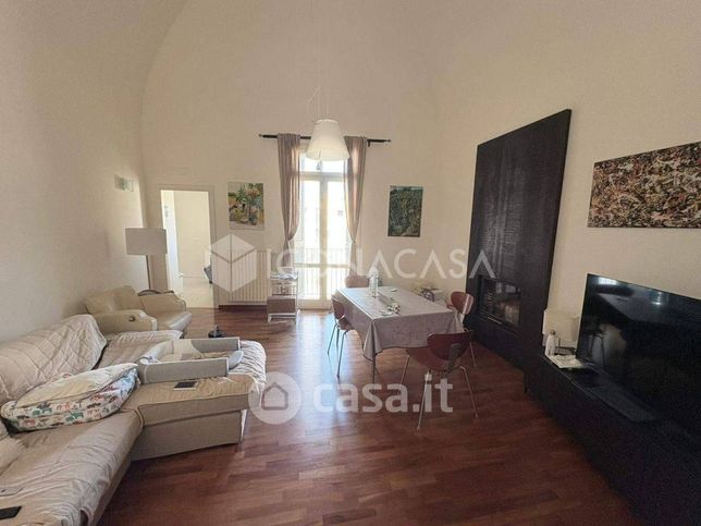 Appartamento in residenziale in Via Crocifisso 21