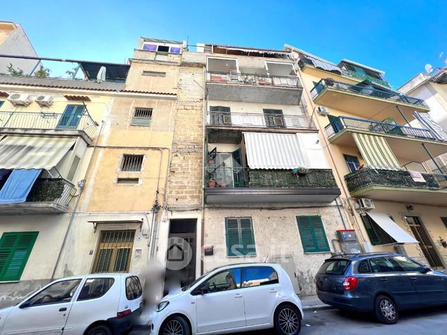 Appartamento in residenziale in Via Scillato 18