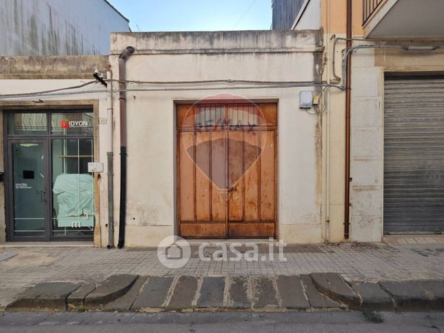 Box/posto auto in residenziale in Via Palestro 87