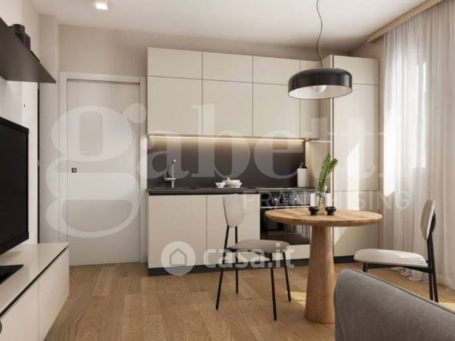 Appartamento in residenziale in Via Decumana 57