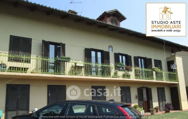 Casa bi/trifamiliare in residenziale in Frazione Cornaglio 14