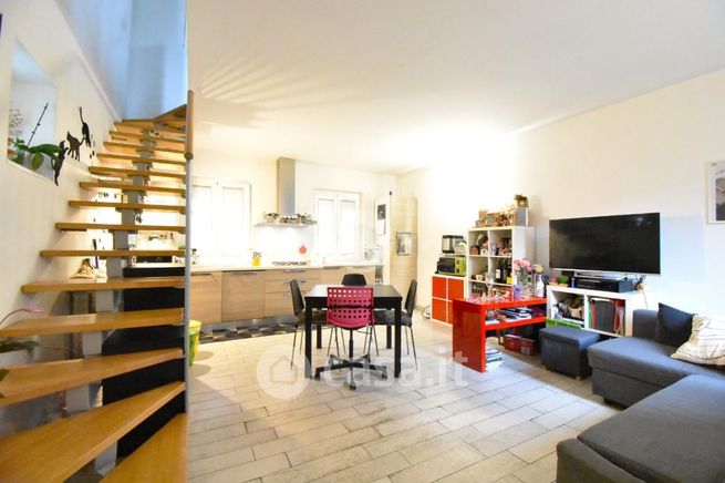 Casa bi/trifamiliare in residenziale in Via Aldo Motta 131