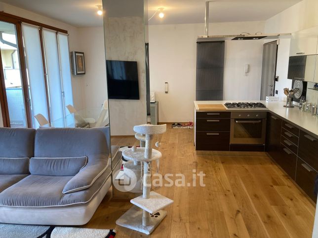 Appartamento in residenziale in Via Rossini