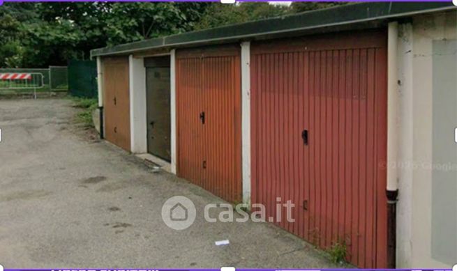 Box/posto auto in residenziale in Via Guglielmo Marconi 0 sc