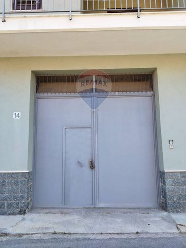 Garage/posto auto in residenziale in Via Potenza 18