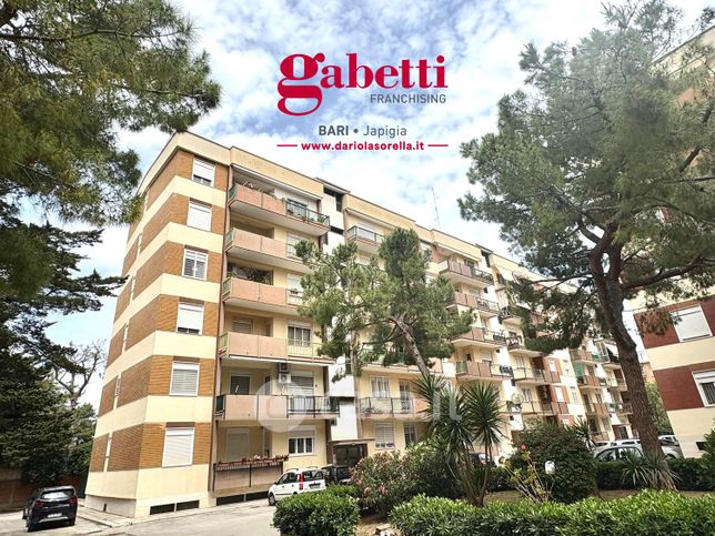 Appartamento in residenziale in Via Magna Grecia 81