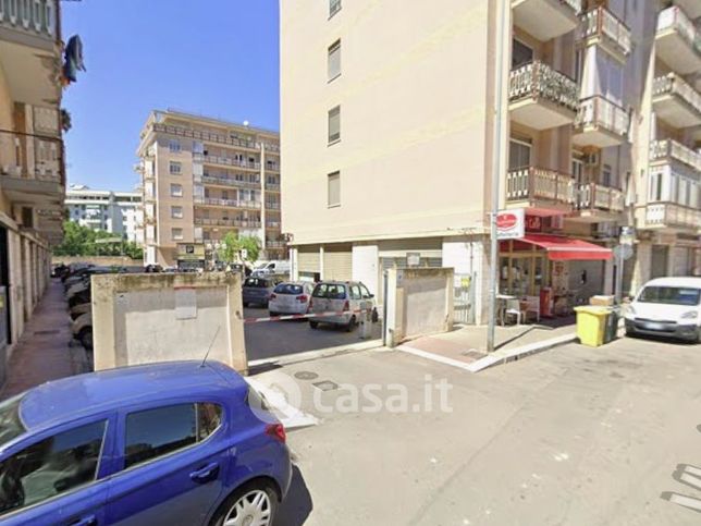 Box/posto auto in residenziale in Via Cappuccini 66