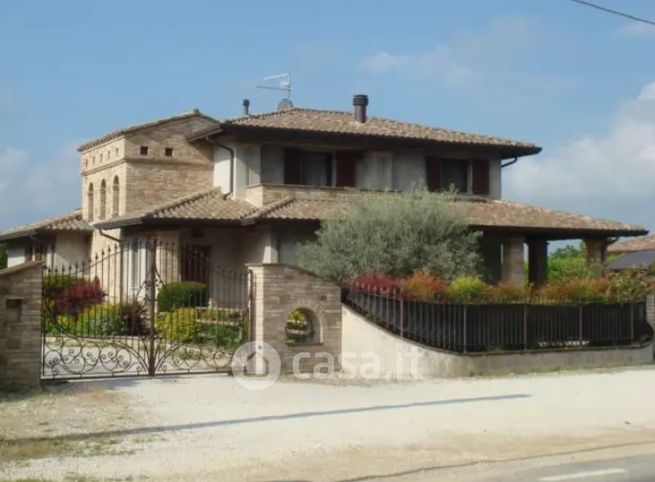 Villa in residenziale in Via Madonna di Campagna