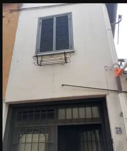 Box/posto auto in residenziale in Via Umberto I
