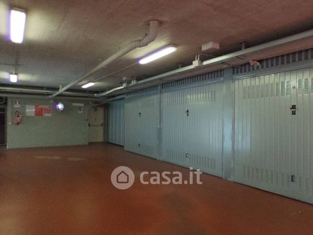 Garage/posto auto in residenziale in Corso San Maurizio 10