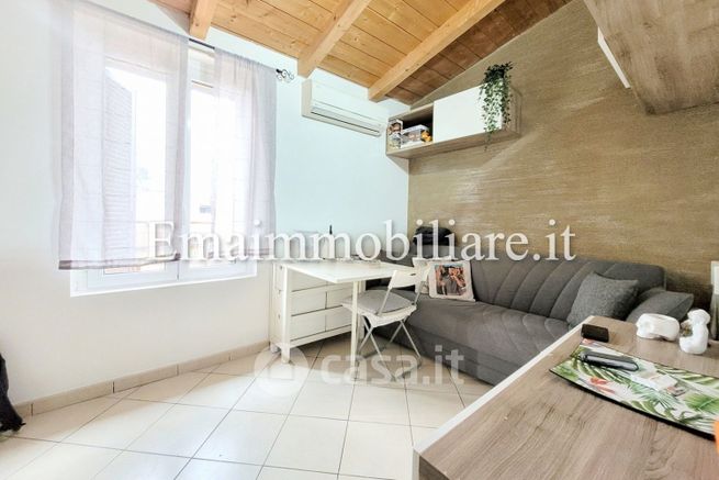 Appartamento in residenziale in Via Michele Novaro 1