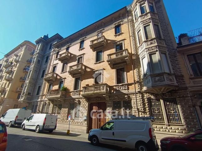 Appartamento in residenziale in Via Carlo Tenivelli 1