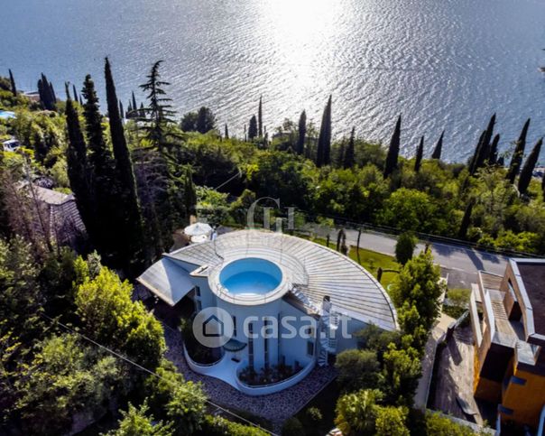 Villa in residenziale in Via delle Busatte 22