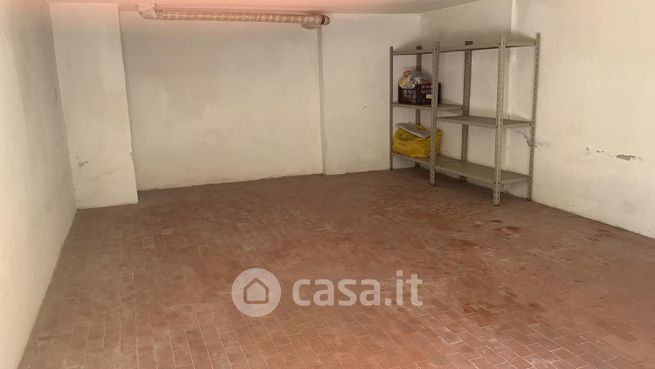 Box/posto auto in residenziale in