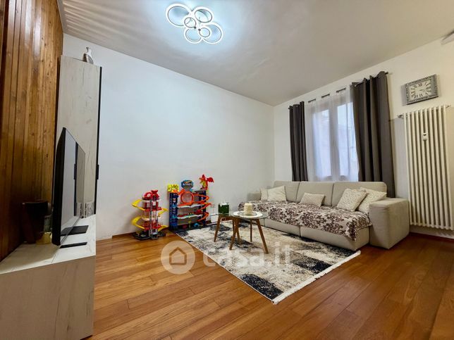 Appartamento in residenziale in Via Giovanni Dossena 36