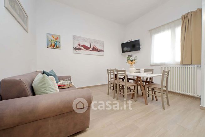 Appartamento in residenziale in Via Cardinal Lambruschini 14