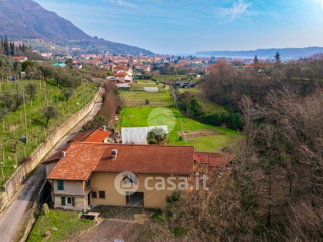 Rustico/casale in residenziale in Via Sant'Anna 9