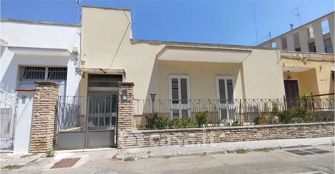 Villetta a schiera in residenziale in Via Mauro Manieri 3