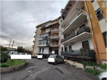 Appartamento in residenziale in Via Madonna della Via 190