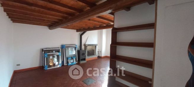 Appartamento in residenziale in Via di Canonica 37