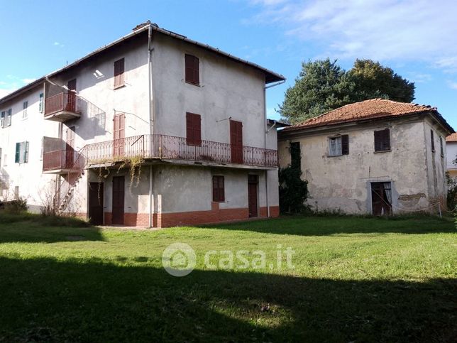 Casa indipendente in residenziale in Frazione Arzello