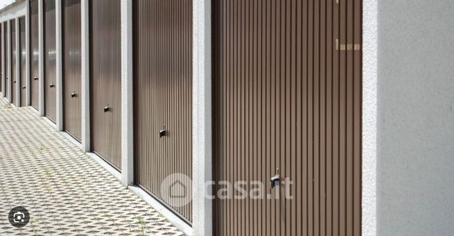 Box/posto auto in residenziale in 