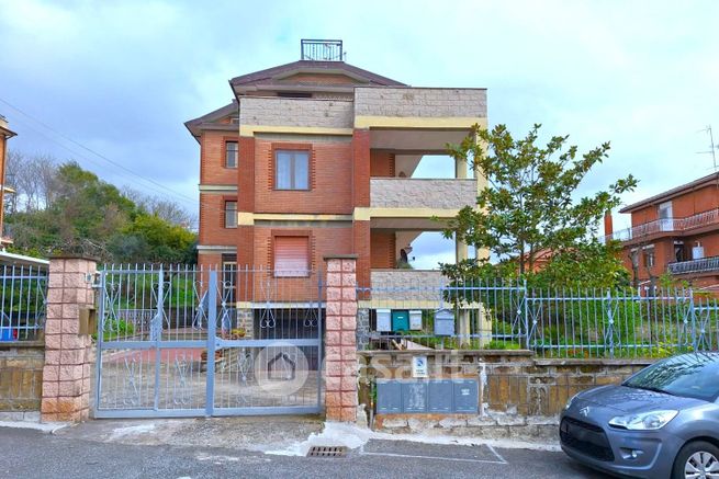 Appartamento in residenziale in Via Olanda 10