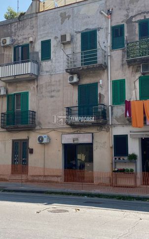 Capannone in commerciale in Via Don Luigi Orione 10
