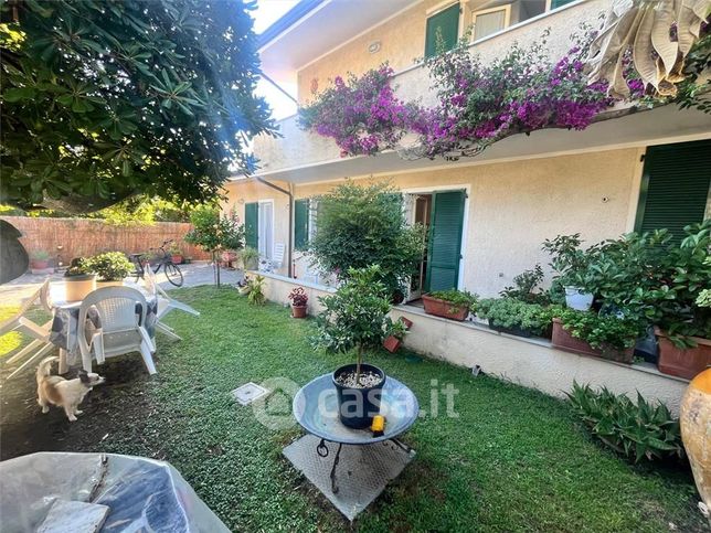 Villa in residenziale in Via Duca degli Abruzzi